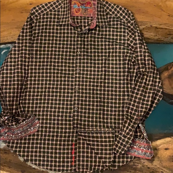 Robert Graham Other - EUC Men’s Robert Graham button down shirt ❤️❤️❤️🔥